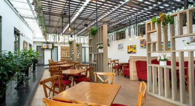The Radiant Center, Prenota Hotel Cempaka Putih Giacarta