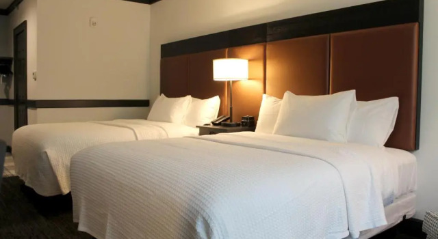 Четырёхместный номер Standard The Craftsman Inn & Suites