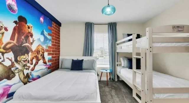 Retreat & Relax Screened In Pool Home Kid Rooms 4 Bedroom Townhouse, Rezerwuj Hotel Kissimmee Kissimmee
