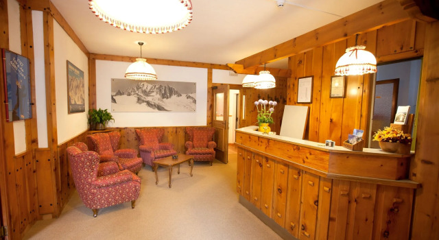 Hotel La Vallee Blanche