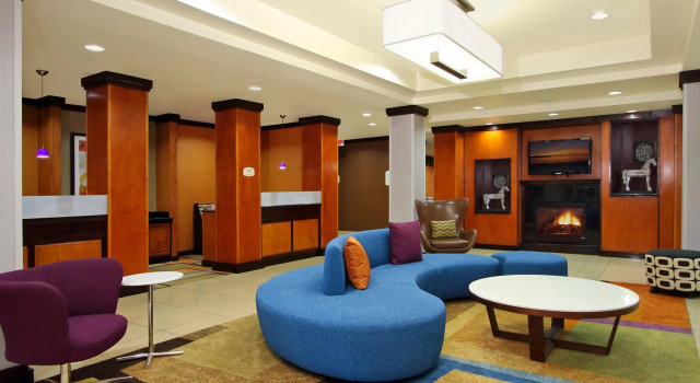 Fairfield Inn & Suites by Marriott Fresno Clovis, Book Hotel Fresno Californien