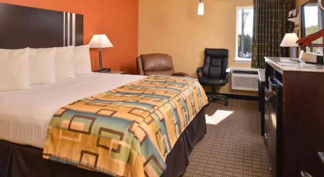 Номер Standard Douglas Inn & Suites