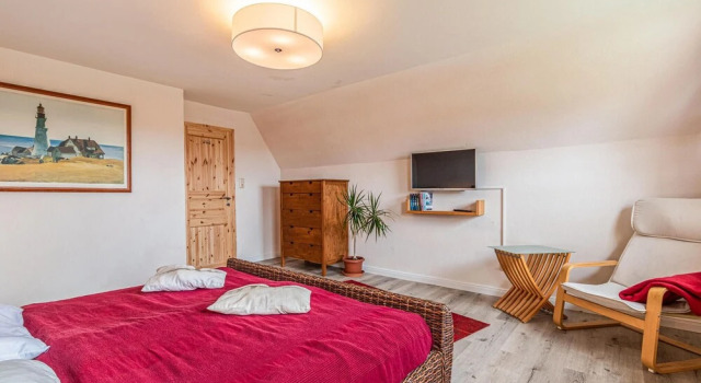 Haus Mit Sauna Und Whirlpool, Забронировать Отель Фридрихског Dithmarschen, рядом с Нерпинарий Фридрихског