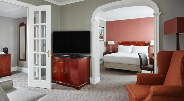Двухместный люкс c 1 комнатой Delta Hotels by Marriott Durham Royal County