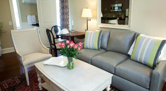Студия Guest House at Norwalk Inn