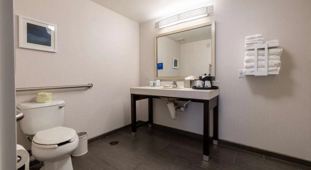 Студия Hampton Inn & Suites Greensboro/Coliseum Area