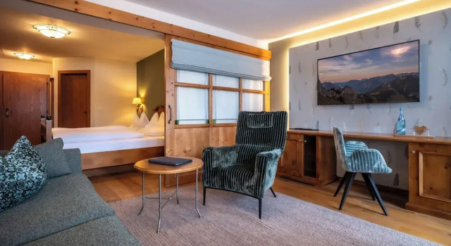 Семейный номер Standard с балконом и с видом на горы Hotel der Wiesenhof