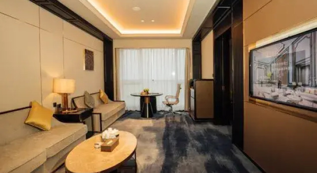 Люкс Executive Shishi Carnival Hotel