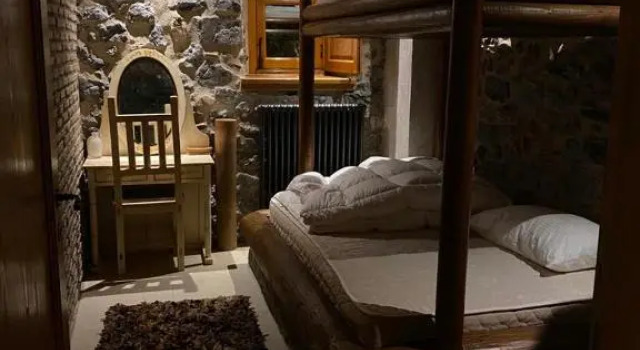 Villa Ardamis Karyes, Rezerwuj Willa Karyes Arcadia
