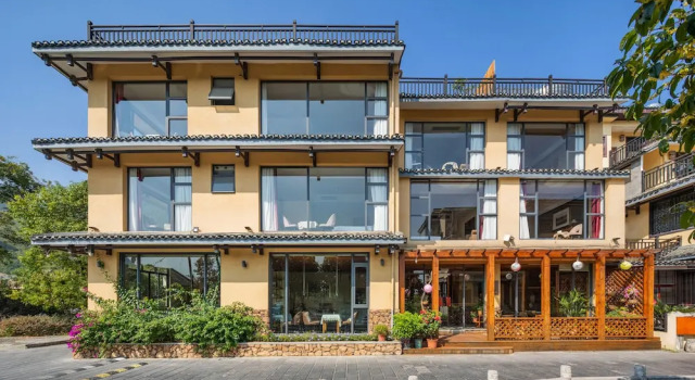 Guilin Village Creek Inn
