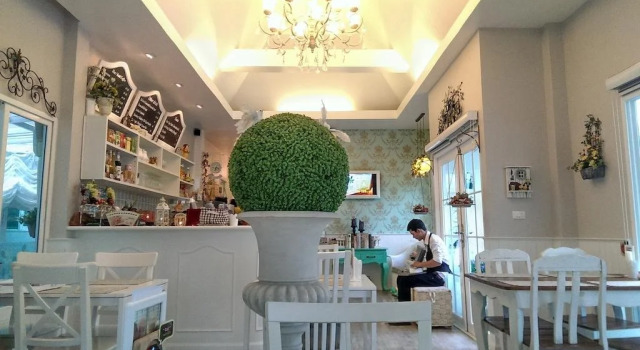 Baan Bor Bai Mai