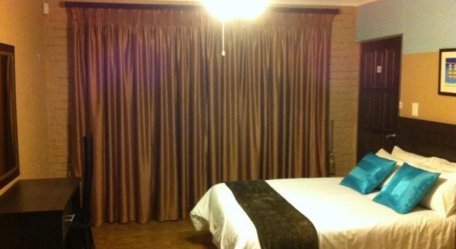 Mzanzi Rock Guest House BnB