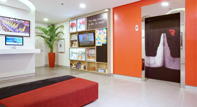 Red Planet Makati Avenue Manila, Prenota Hotel Hotel a Luzon con parcheggio, Parcheggio