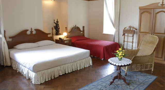Yuzana Garden Hotel, Забронировать Отель Отели Янгон с бассейном, рядом с Sein Yaung Chi Pagoda, Бассейн