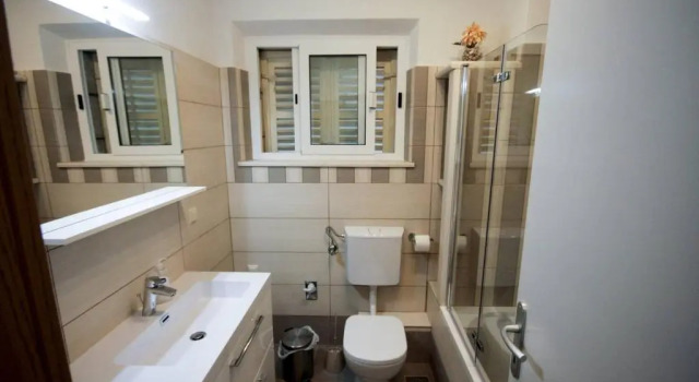Апартаменты с балконом Apartments Sidro