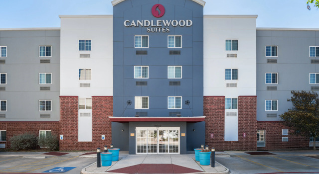 Candlewood Suites San Antonio NW Near SeaWorld, an IHG Hotel, Reserva ahora Hotel Hoteles en Helotes con aparcamiento, Aparcamiento