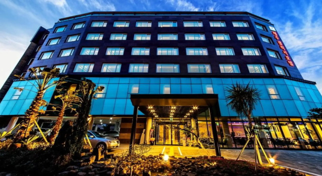Jeju Galaxy Hotel, Rezerwuj Hotel Hotele w Czedżu z basenem, Basen