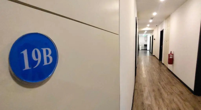 Кровать в общем номере 3-Plus Hotel