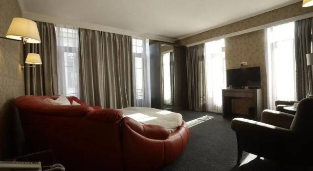 Полулюкс Redline Hotel