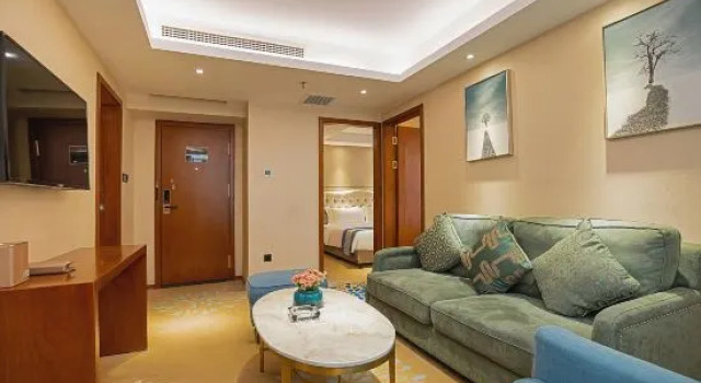 Люкс Madison Hotel Zhengzhou Erqi Square