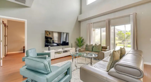 Luxury Championsgate Home Near Disney Parks!