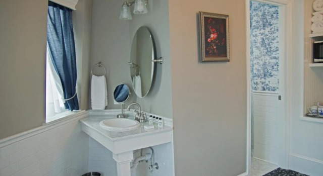 The Mill Inn, Book Hotel Lynden Mount Baker