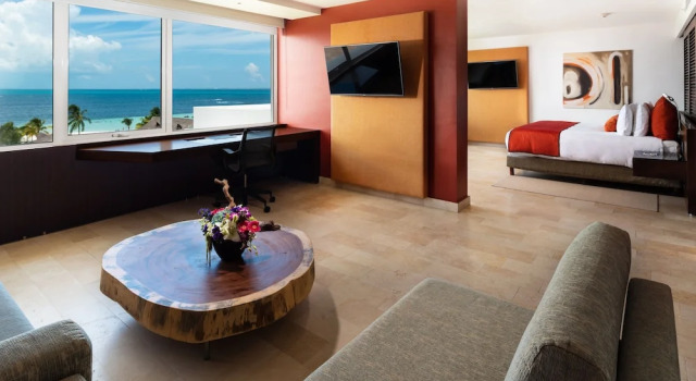 Четырёхместный люкс клубный с видом на океан Presidente InterContinental Cancun Resort