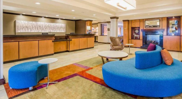 Кровать в общем номере Fairfield Inn and Suites Turlock