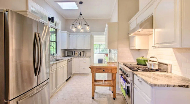 Коттедж Pet-friendly Natchez Home: Walk to Downtown!