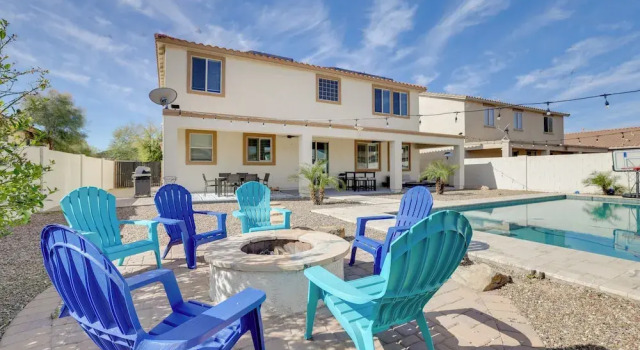 Коттедж Pool, Fire Pit: Luxe Family Home in Goodyear
