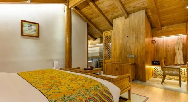 Люкс Luxury Shangri-La Ganden Manor Hotel by Floral Lux