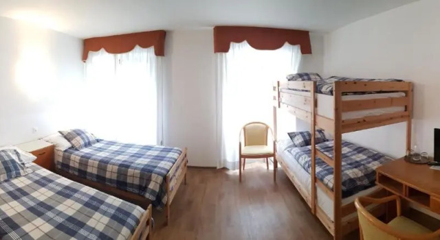 Трёхместный номер Standard Hotel Des Alpes - Restaurant & Pizzeria