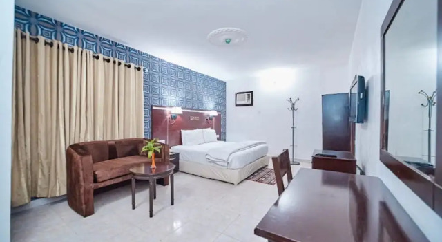 Люкс Business EEMJM Hotels and Suites Limited