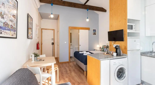Студия 733 Costa Cabral Metro Residence