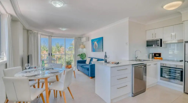 Апартаменты с 2 комнатами Bel Air on Broadbeach - Official