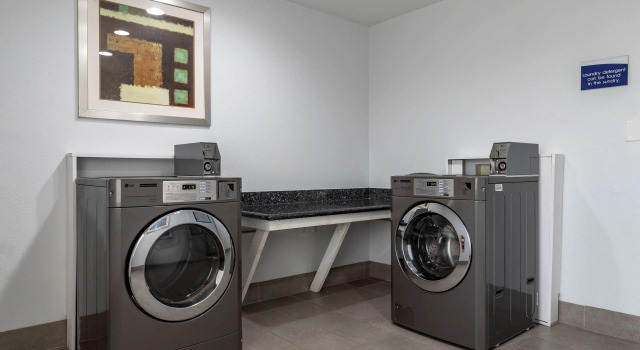 Best Western Plus Orange County, Varaa Hotelli Vidor Houston