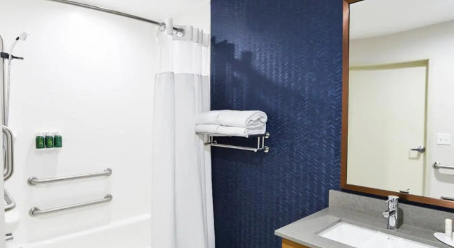 Люкс Fairfield Inn & Suites Ontario Rancho Cucamonga