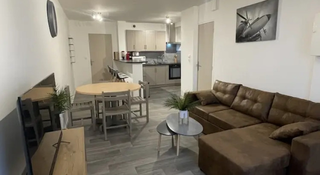 Apartment in Yvre-l'eveque Near Le Mans Circuit