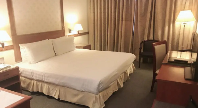 Двухместный номер Deluxe Grand City Hotel