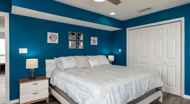 Strand Castle - Gulf Front! An Ideal Layout With Game Room, Small Private Pool, And Roof Top Crow's Nest! 4 Bedroom Home by RedAwning, Prenota Casa vacanze Hotel a Alabama con parcheggio, Parcheggio