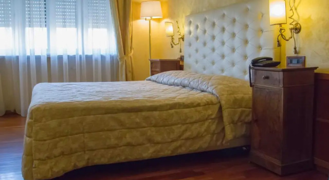 Трёхместный номер Hotel Continental