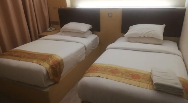 Capital O 90130 Sawadee Hotel
