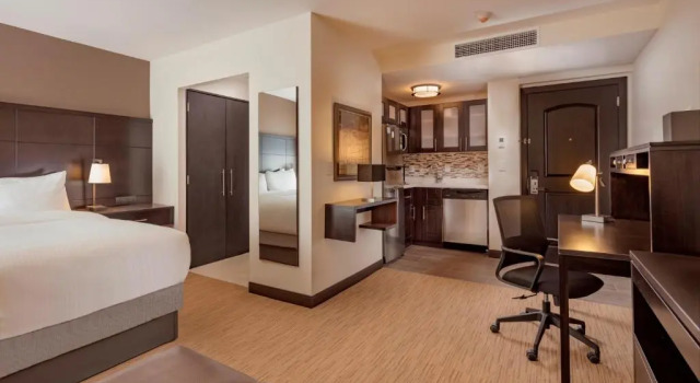 Номер Standard Staybridge Suites Irapuato by IHG