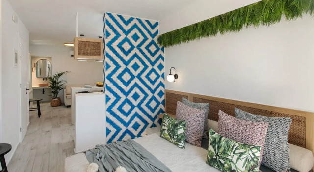 Люкс Superior Hermes Luxury Suites