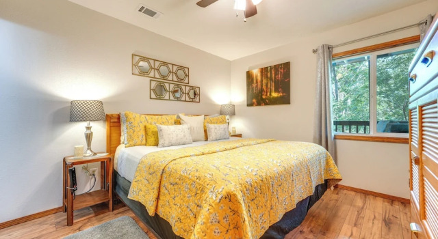 Accessible Branson Condo: Balcony + Lake Access!