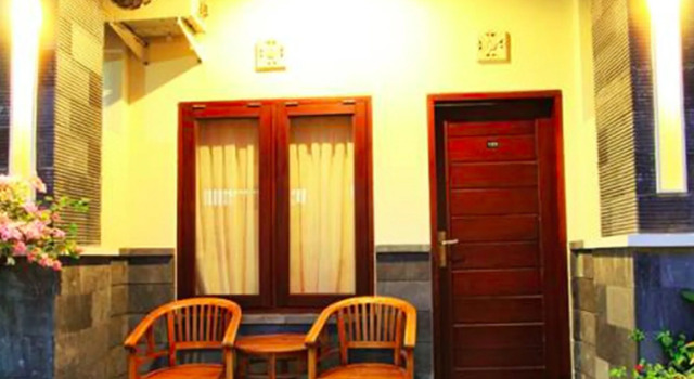 The Surya Kuta Villa, Забронировать Отель Отели Куты с парковкой, рядом с Торговый центр Lippo Kuta, Парковка