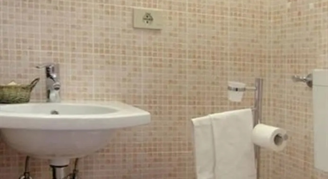 Трёхместный номер Standard Hotel Dali