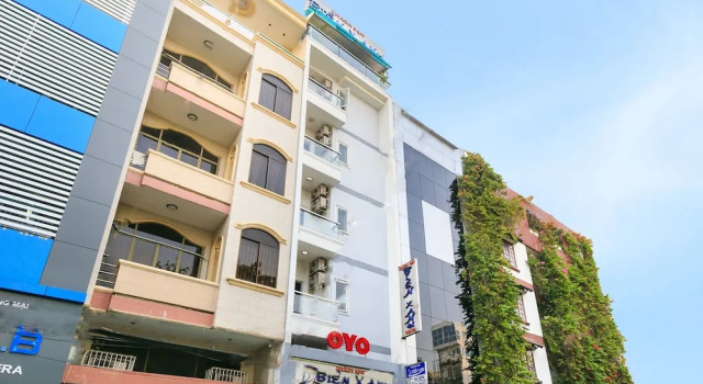 Bien Xanh 2 Hotel by OYO Rooms, Забронировать Отель Отели Района 10 с парковкой, Парковка