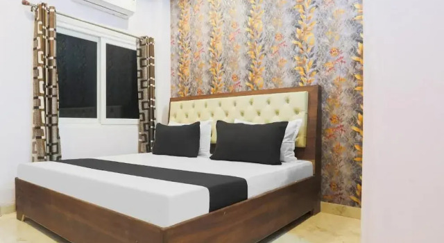 Номер Standard National Banaras Inn City View & Balcony