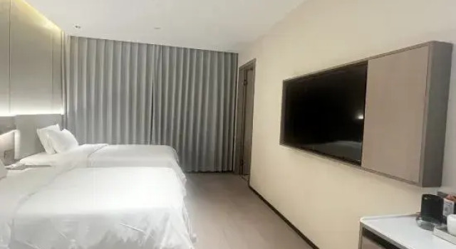 Люкс Executive с 3 комнатами Rezen Boheasy Hotel